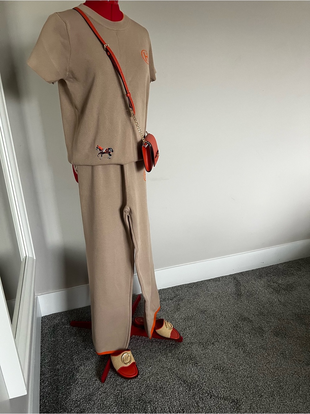 Hermes Beige Knit Short-Sleeve Top & Wide-Leg Pants with Orange Accents size S-M - Picture 4 of 13